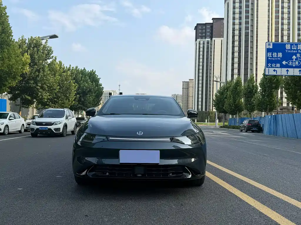 Leapmotor Leapmotor C01 — миниатюра 2