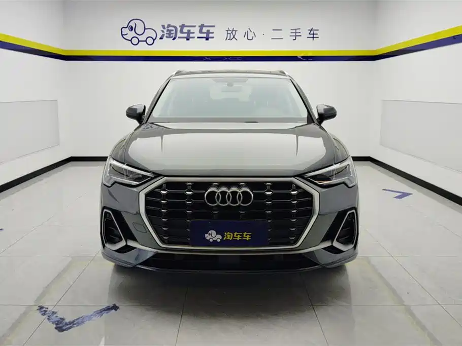Audi Q3 2019 40 TFSI Fashion
