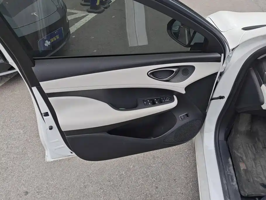 BYD Seal 05 DM-i — миниатюра 7