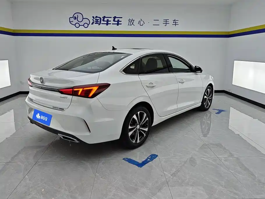 Changan Eado — миниатюра 3