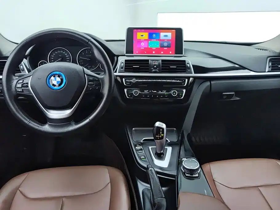 BMW 3 Series — миниатюра 12