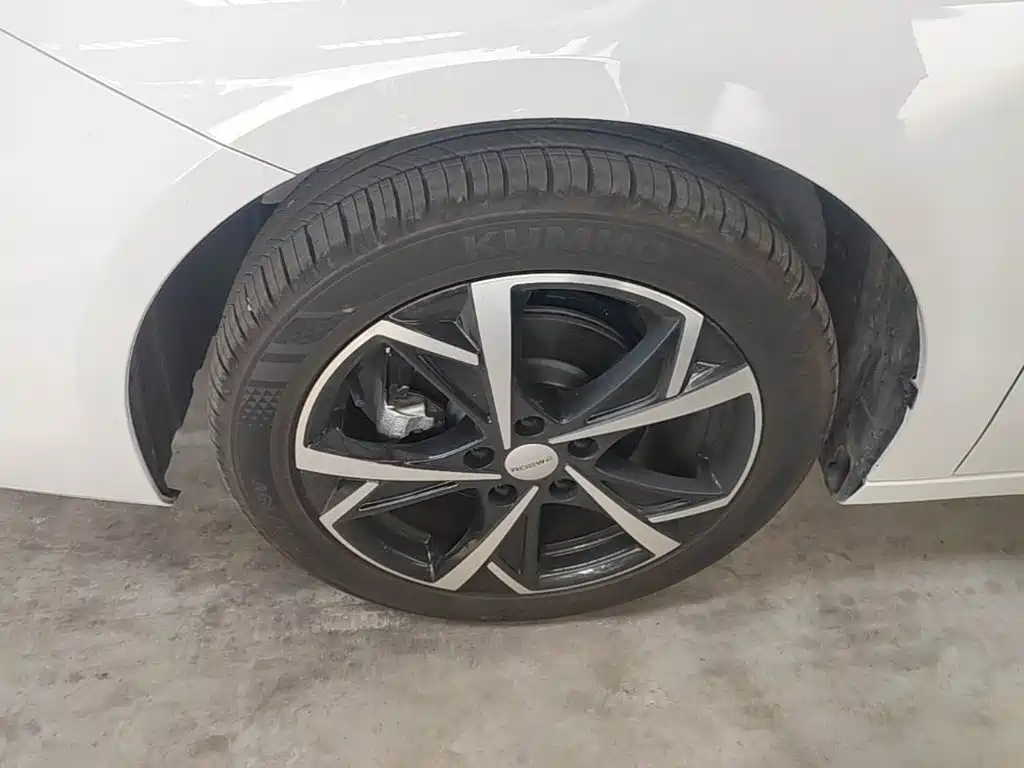 Roewe i5 — миниатюра 23