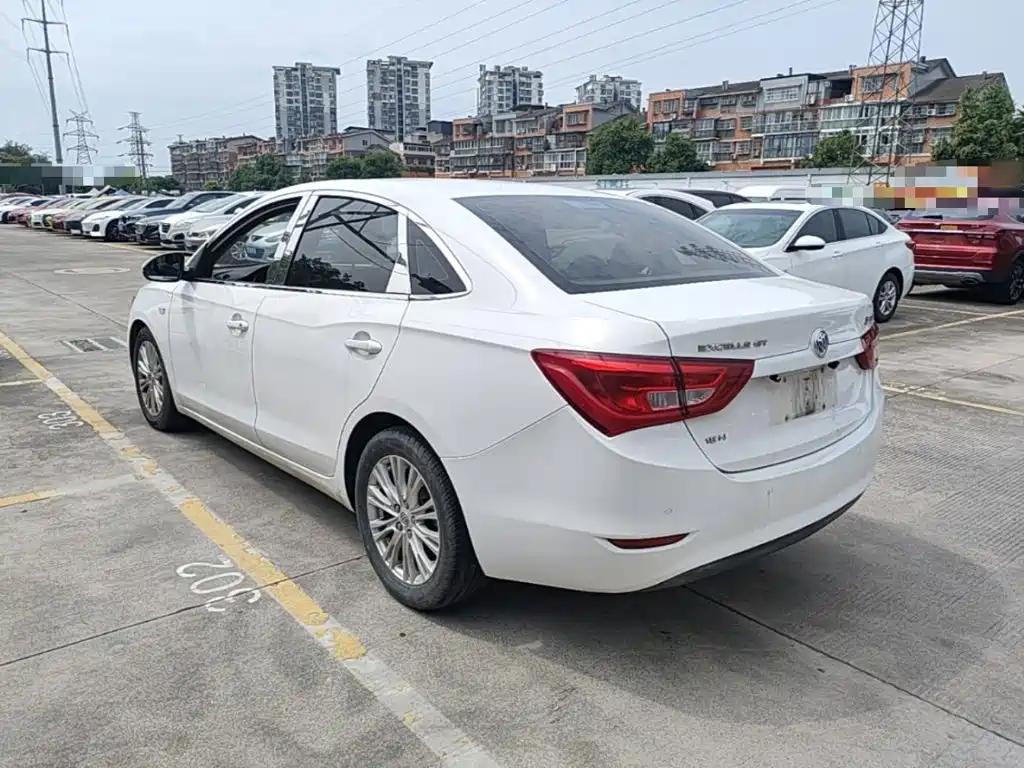 Buick Excelle — миниатюра 5