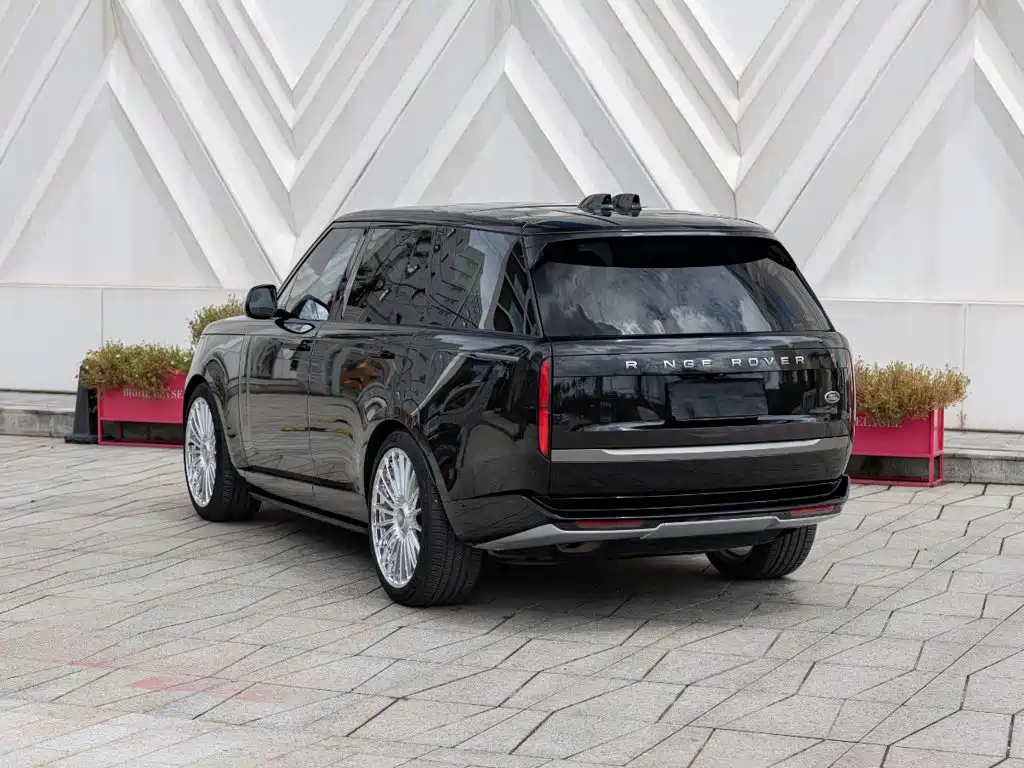 Land Rover Range Rover — миниатюра 6