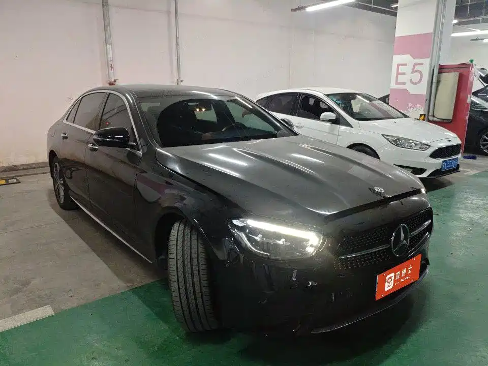 Mercedes-Benz E-Class — миниатюра 2