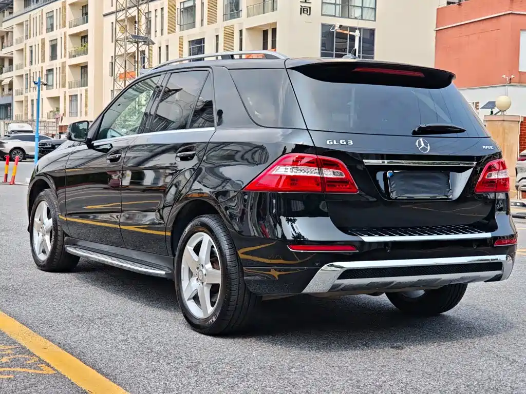 Mercedes-Benz M-Class — миниатюра 7