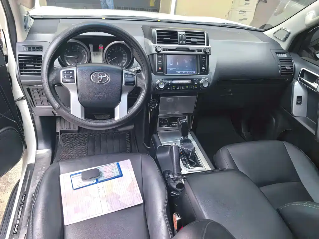 Toyota Prado (Import) — миниатюра 5