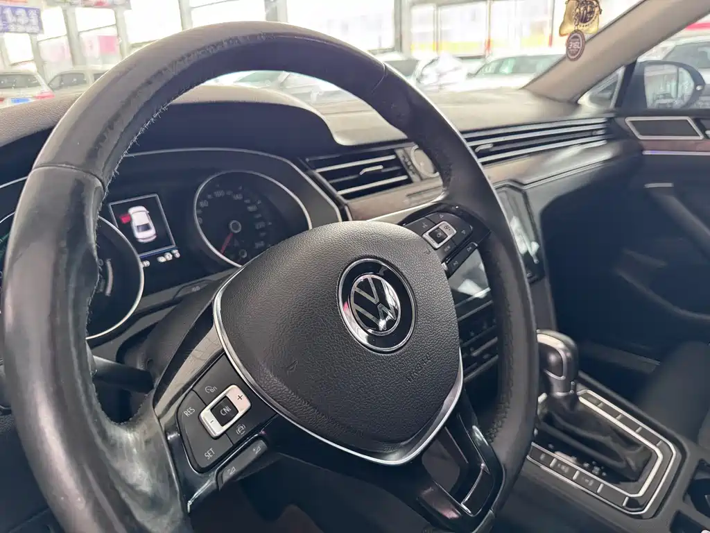 Volkswagen Magotan PHEV — миниатюра 12