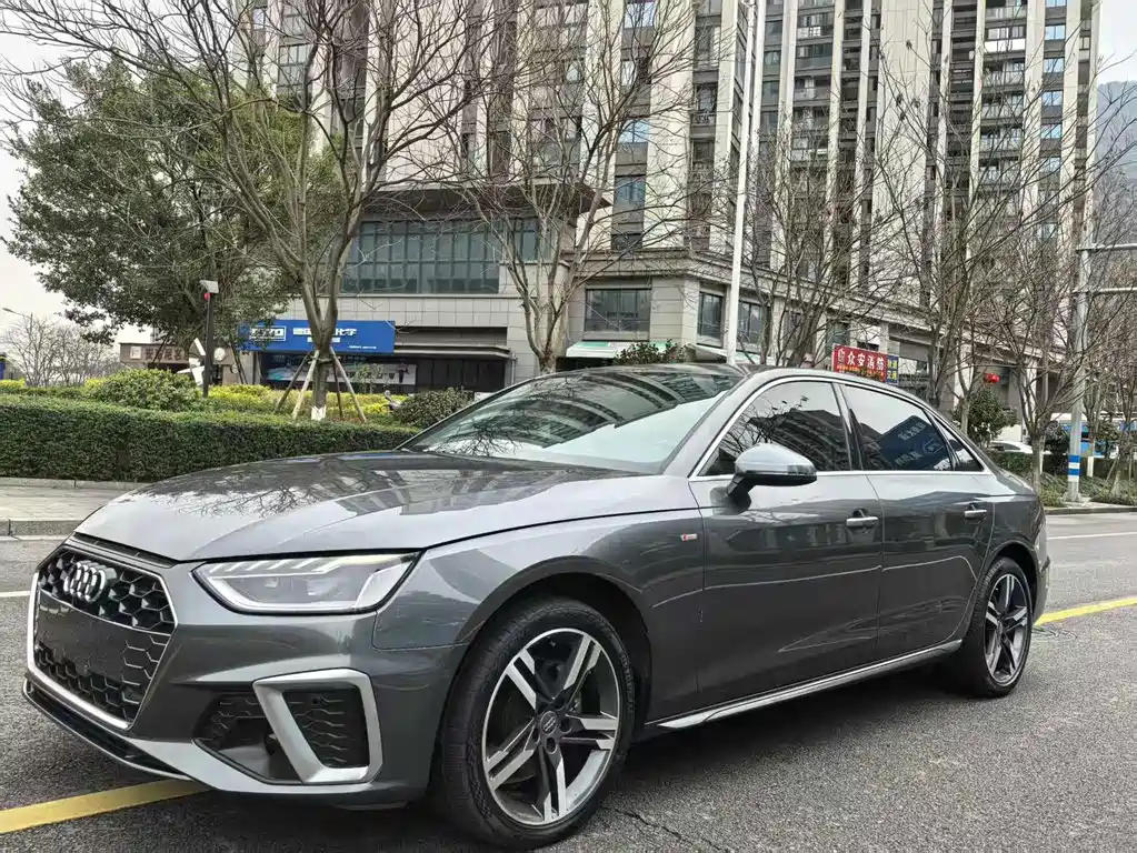 Audi A4L 2020 40 TFSI Luxury Dynamic Type