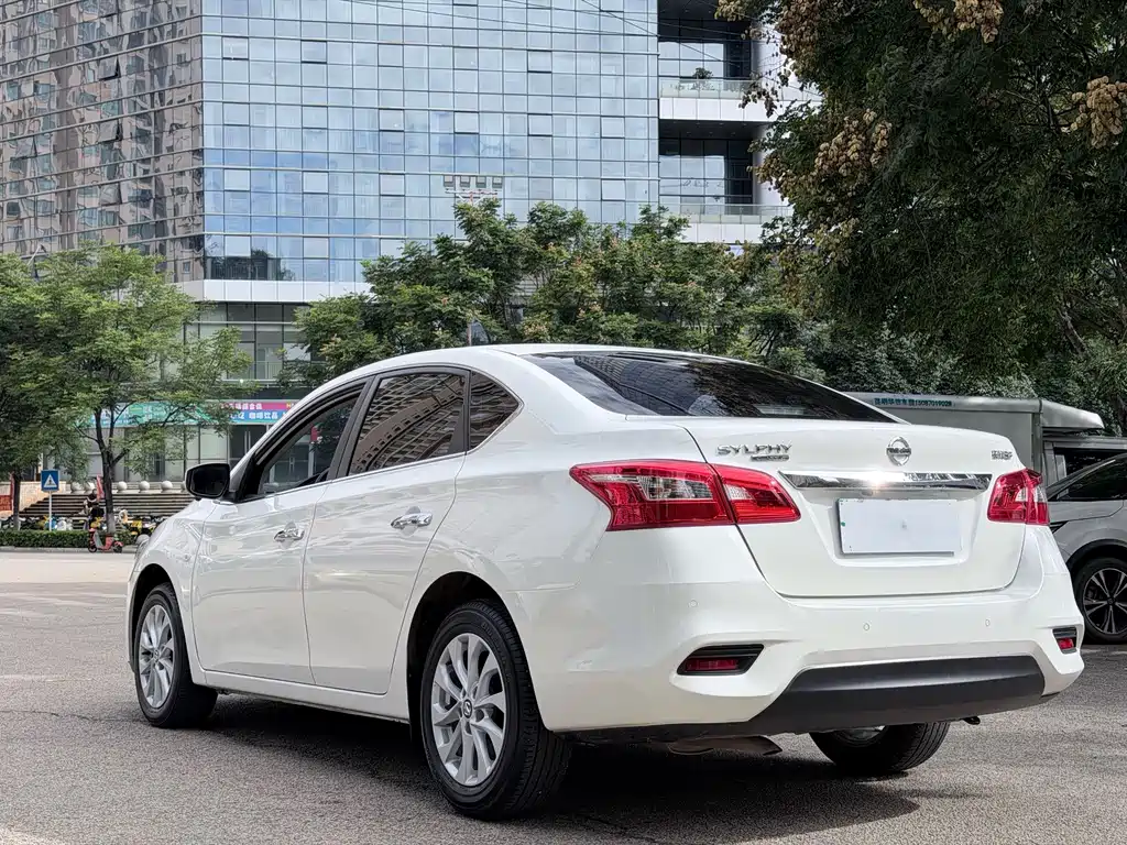 Nissan Sylphy — миниатюра 6