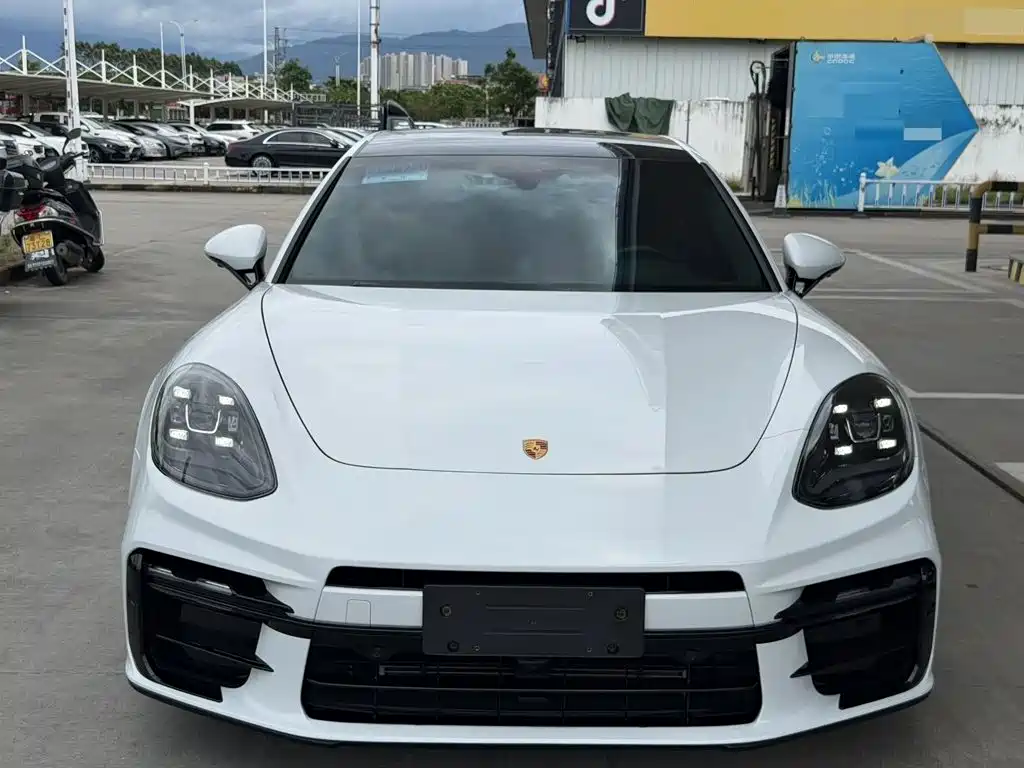 Porsche Panamera — миниатюра 2