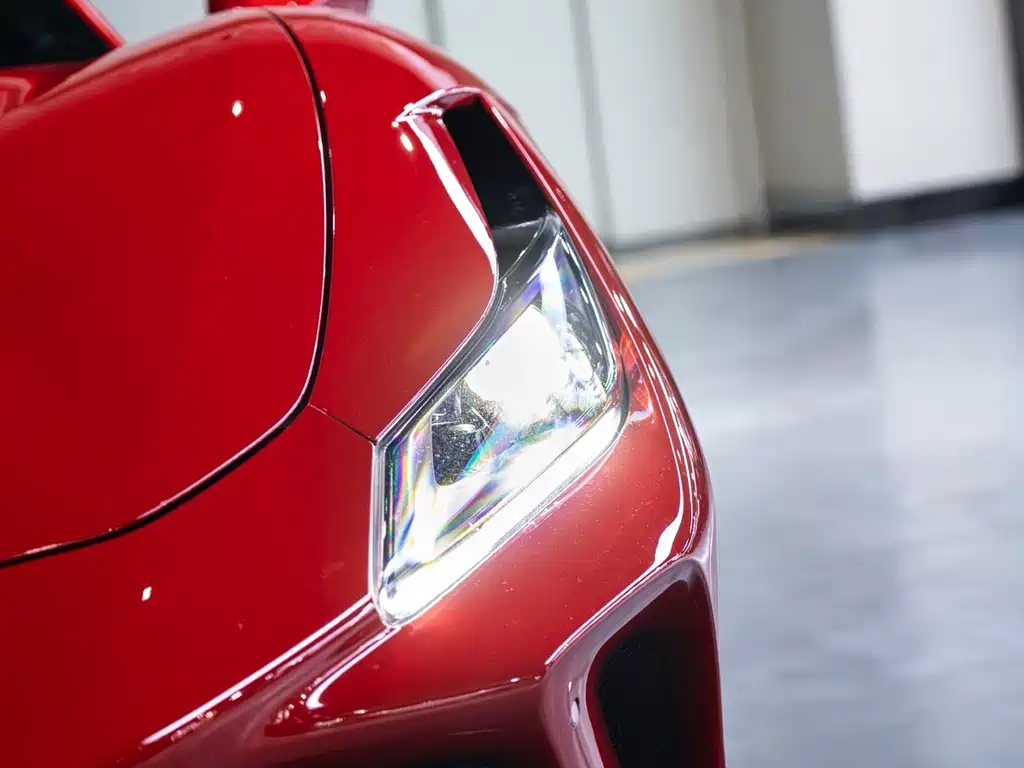 Ferrari F8 — миниатюра 3
