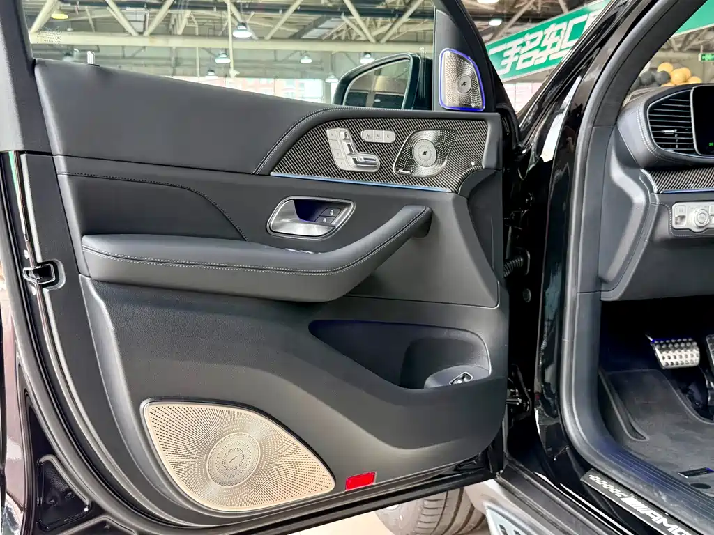 Mercedes-Benz GLS AMG — миниатюра 12