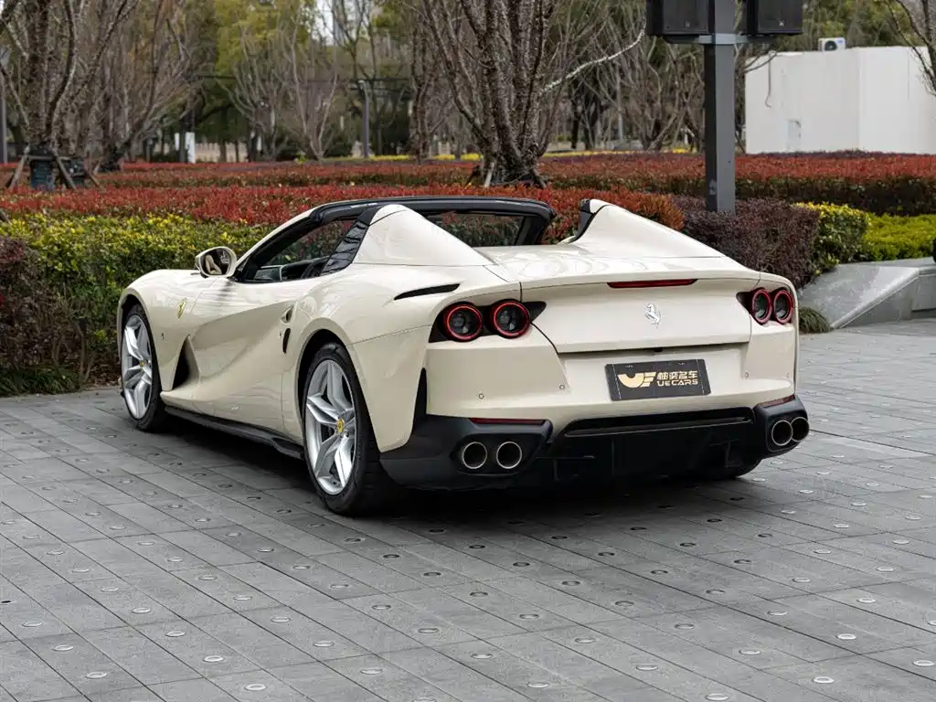 Ferrari 812 2020 6.5L GTS