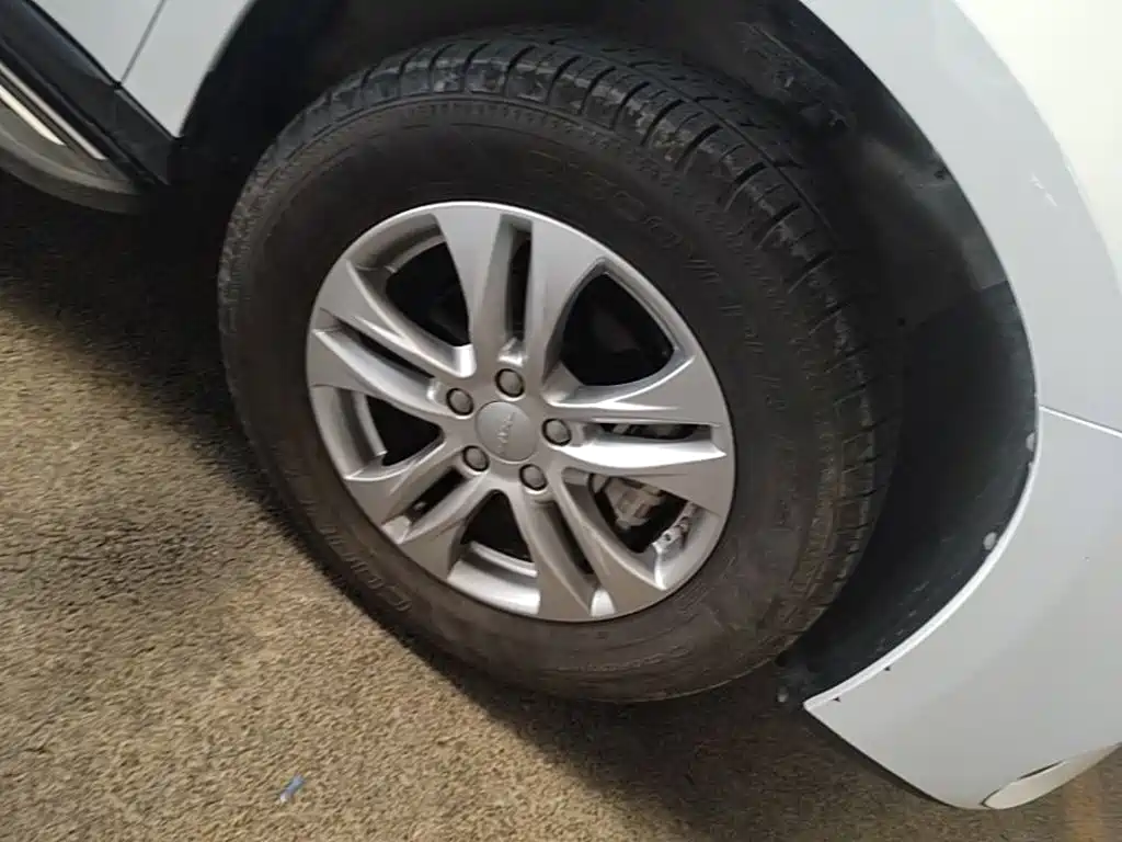 Haval M6 — миниатюра 12
