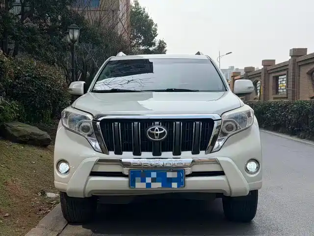 toyota prado
