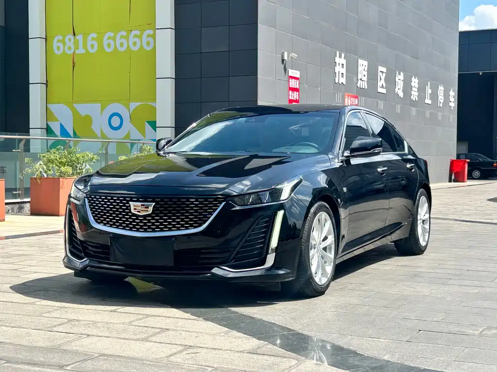 Cadillac CT5 — миниатюра 2