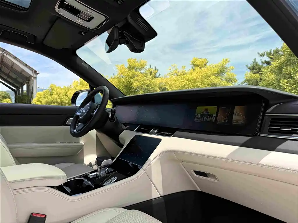 Li Auto ONE 2021 6 мест