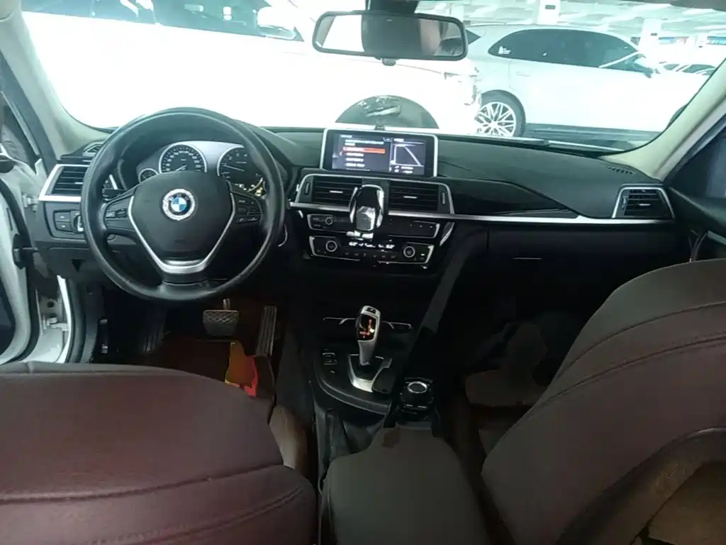 BMW 3 Series — миниатюра 10