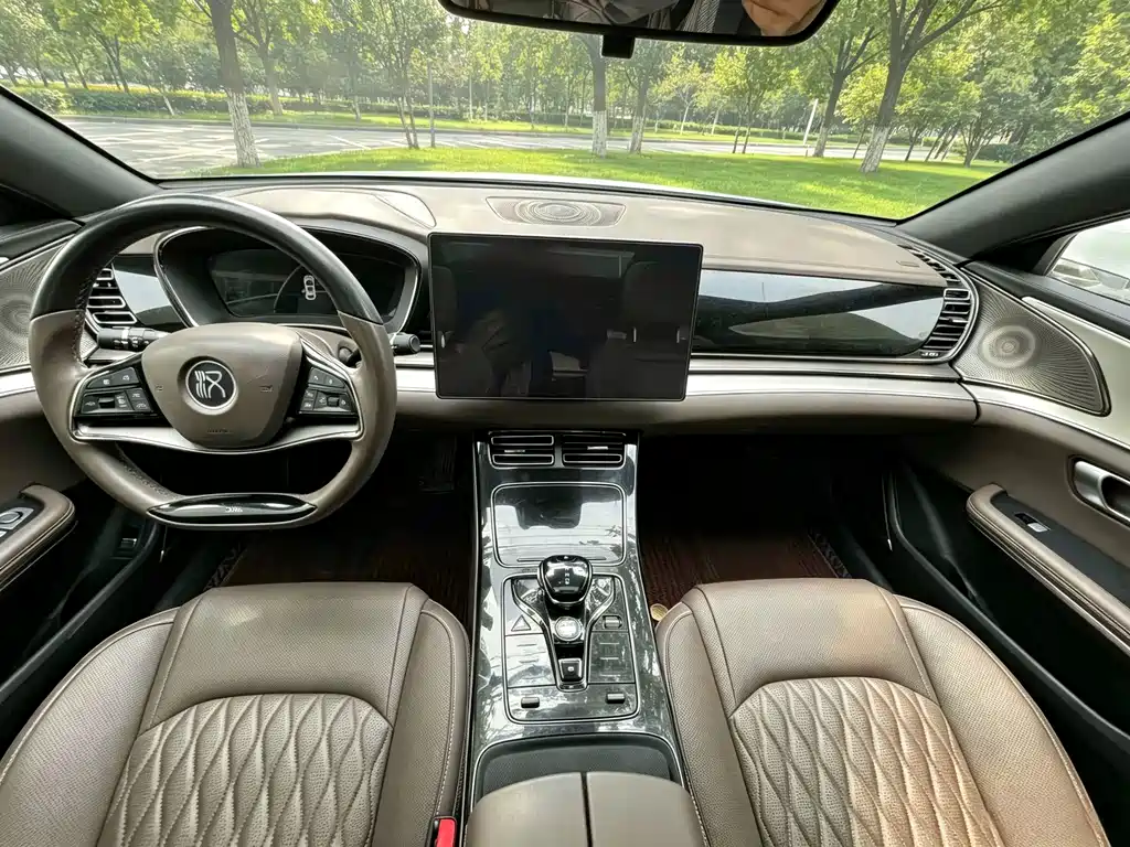 BYD Han — миниатюра 7