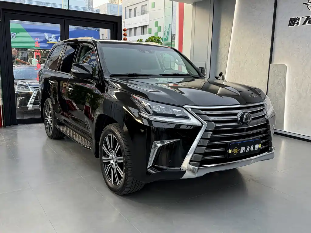 Lexus LX — миниатюра 20