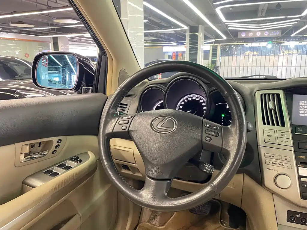 Lexus RX Classic — миниатюра 14
