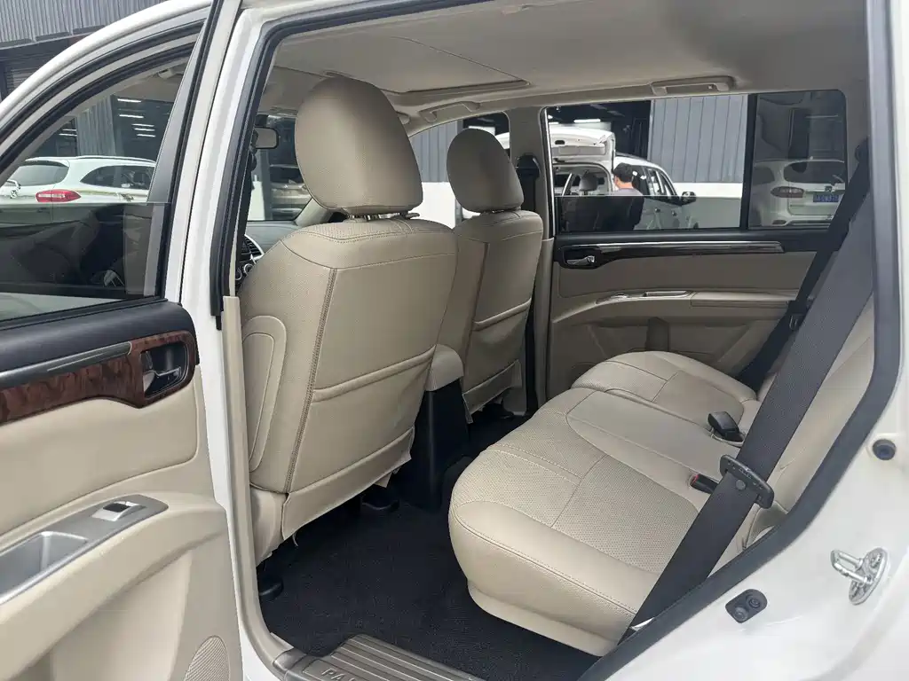 Mitsubishi Pajero Sport — миниатюра 8