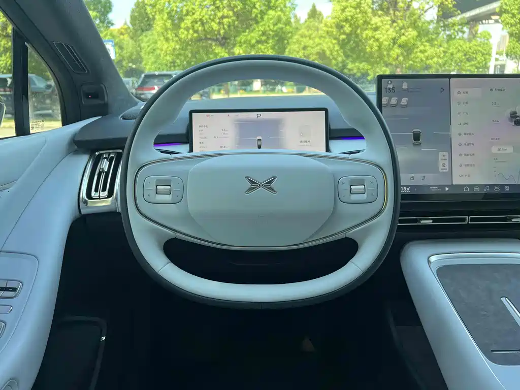 Xpeng P7 + 2024 Max