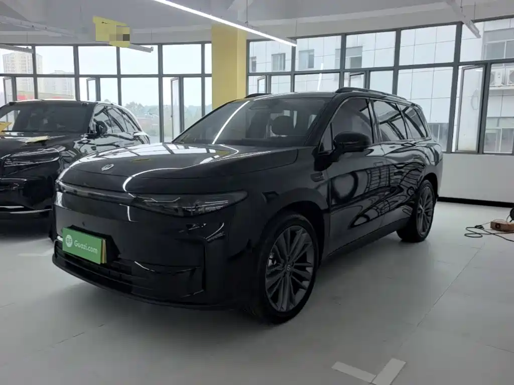 Leapmotor C16
