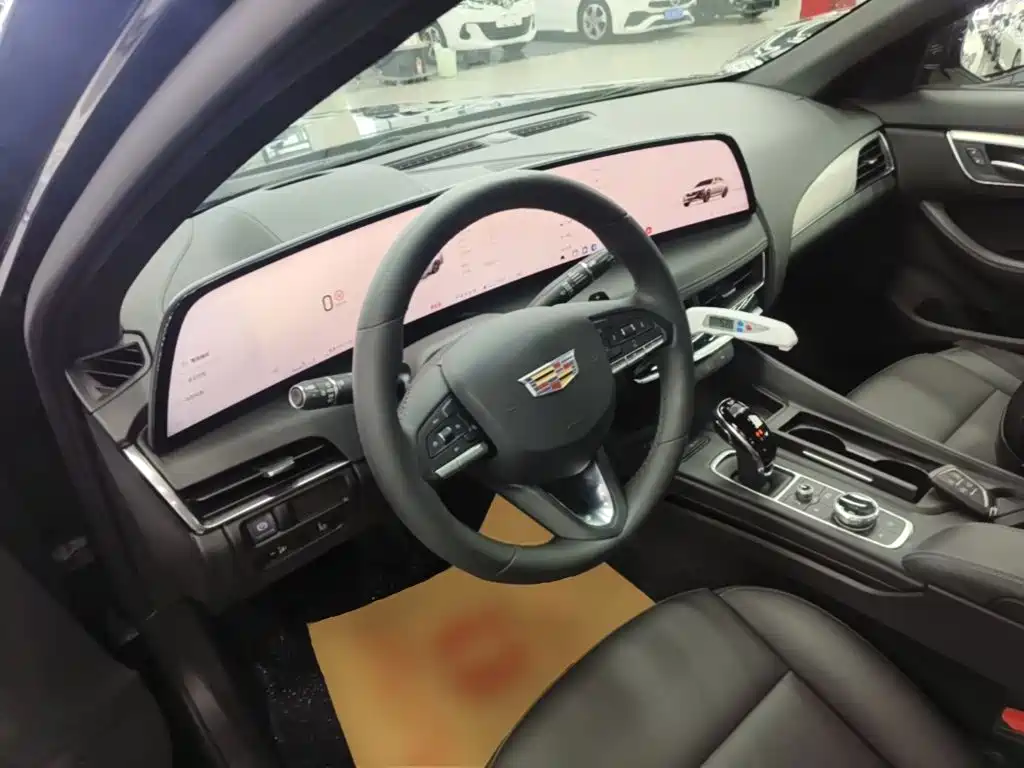 Cadillac CT5 — миниатюра 10