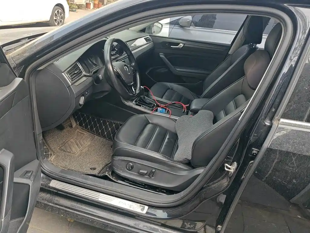Volkswagen Passat — миниатюра 12