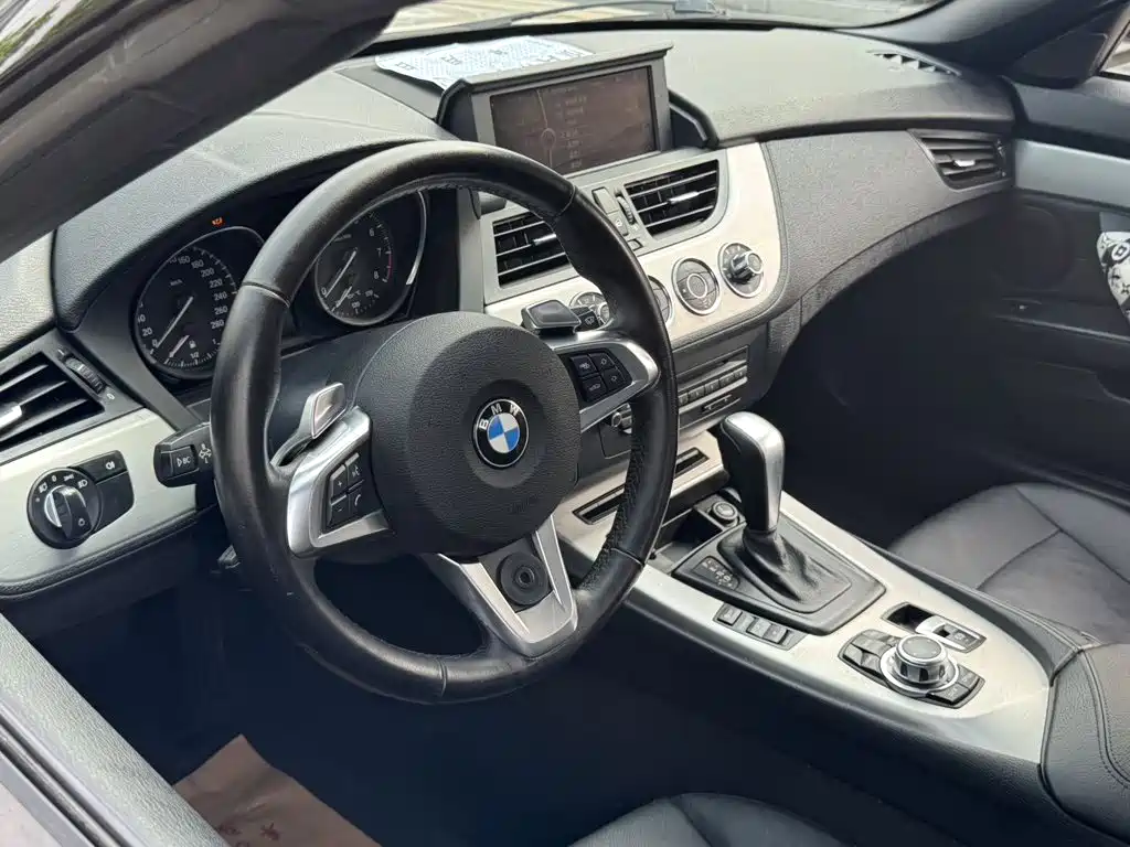 BMW Z4 — миниатюра 10