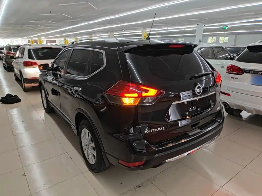 Nissan X-Trail — миниатюра 5