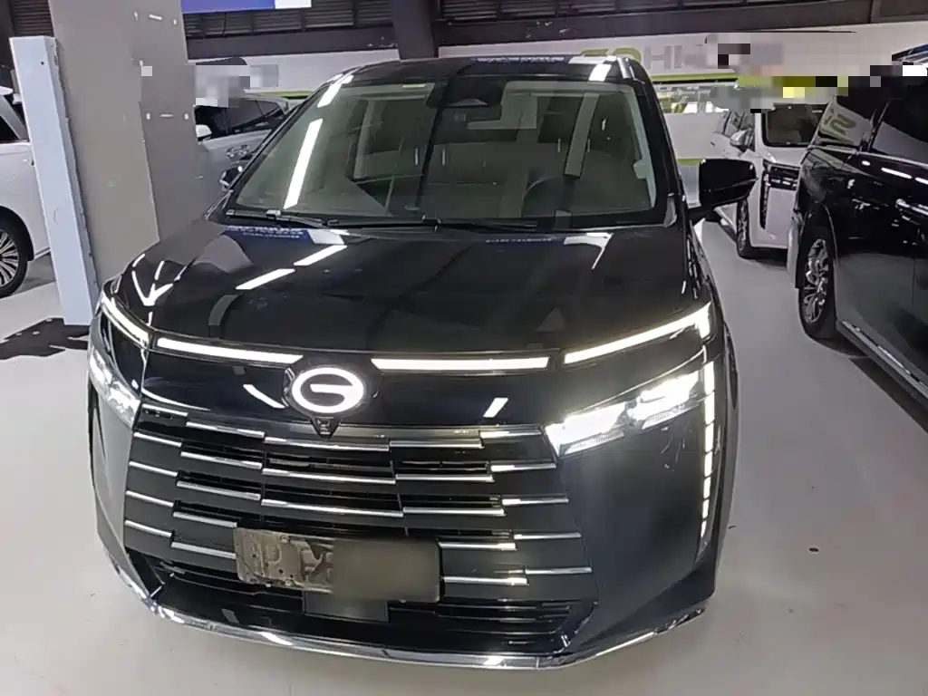 GAC Motor Trumpchi E8 PHEV — миниатюра 3