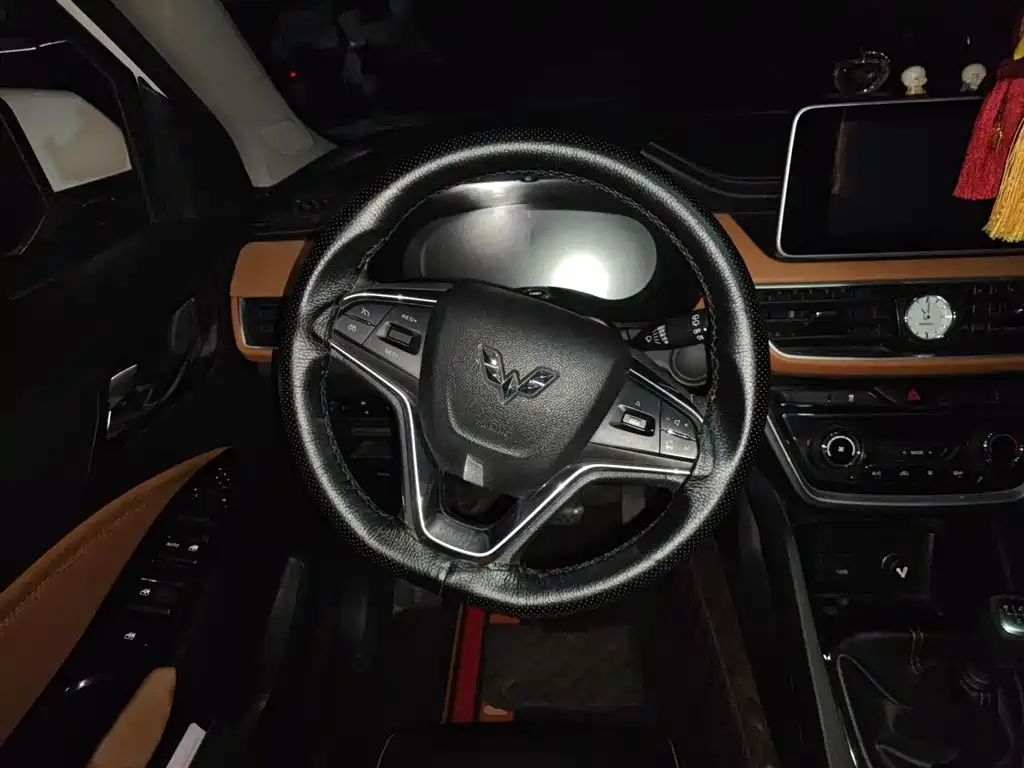 WULING AUTOMOBILE WULING HONGGUANG S3