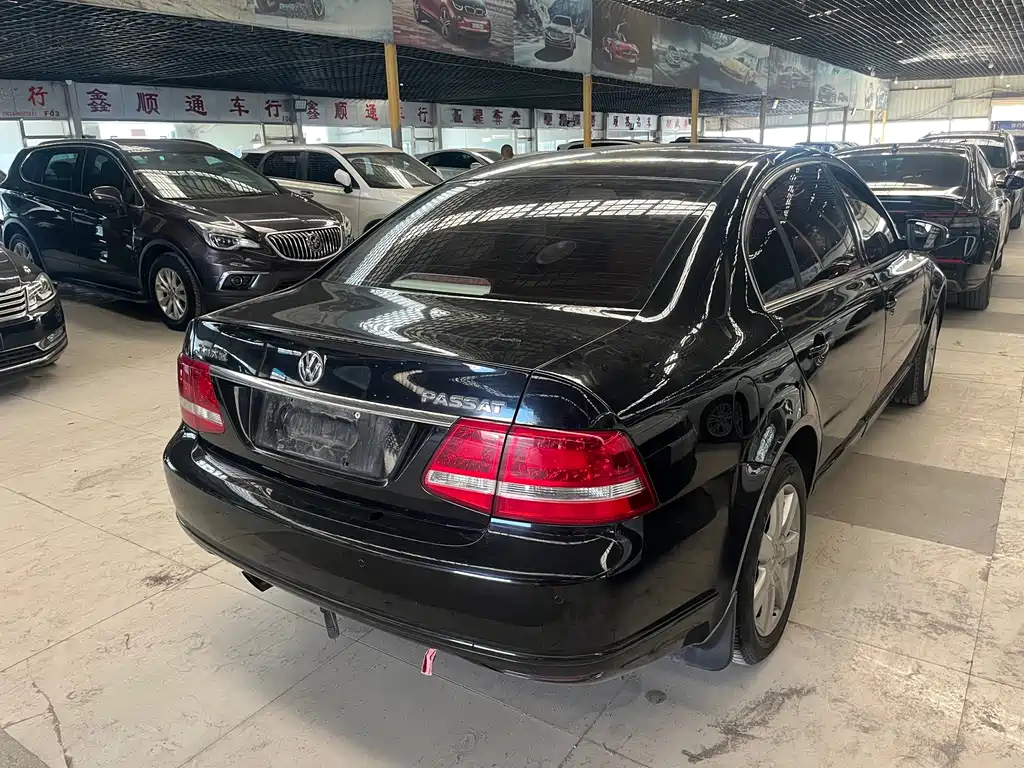 Volkswagen Passat Lingyu — миниатюра 3