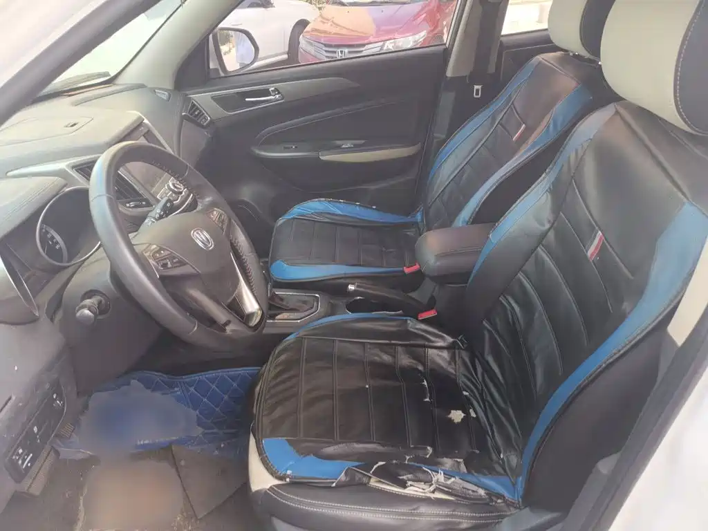 Changan CS35 — миниатюра 8