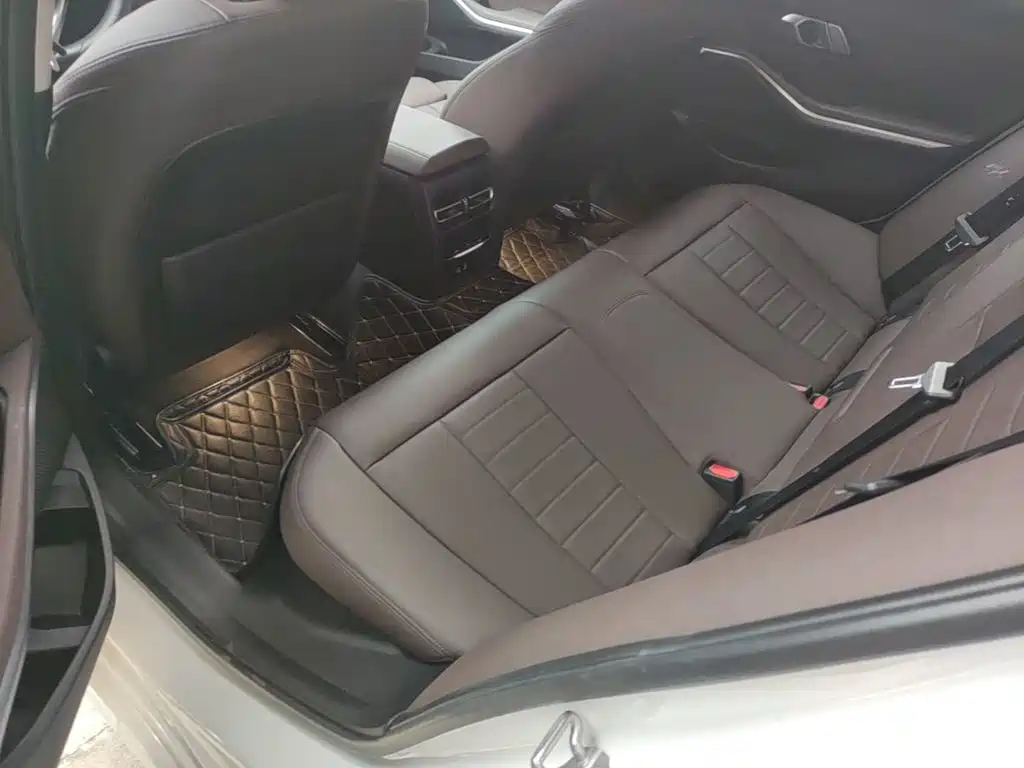 BMW 3 Series — миниатюра 17