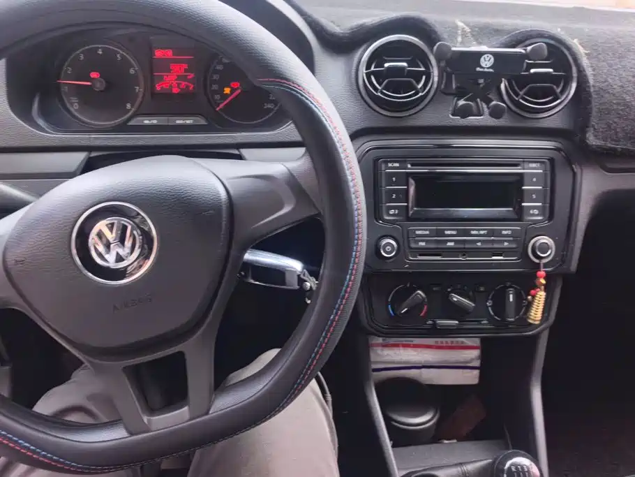 Volkswagen Jetta — миниатюра 12