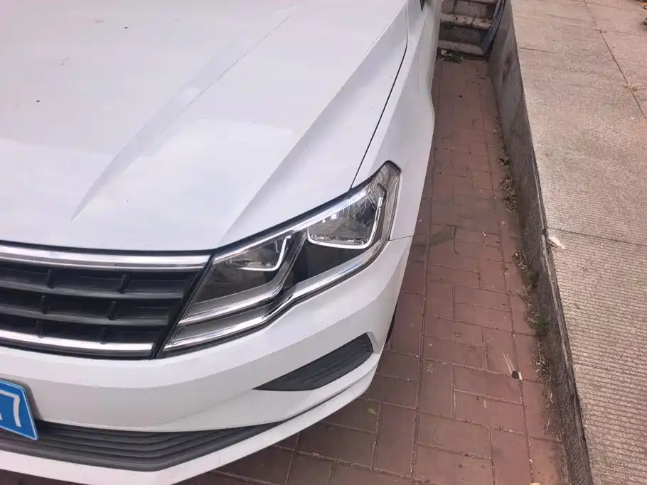Volkswagen Jetta — миниатюра 5