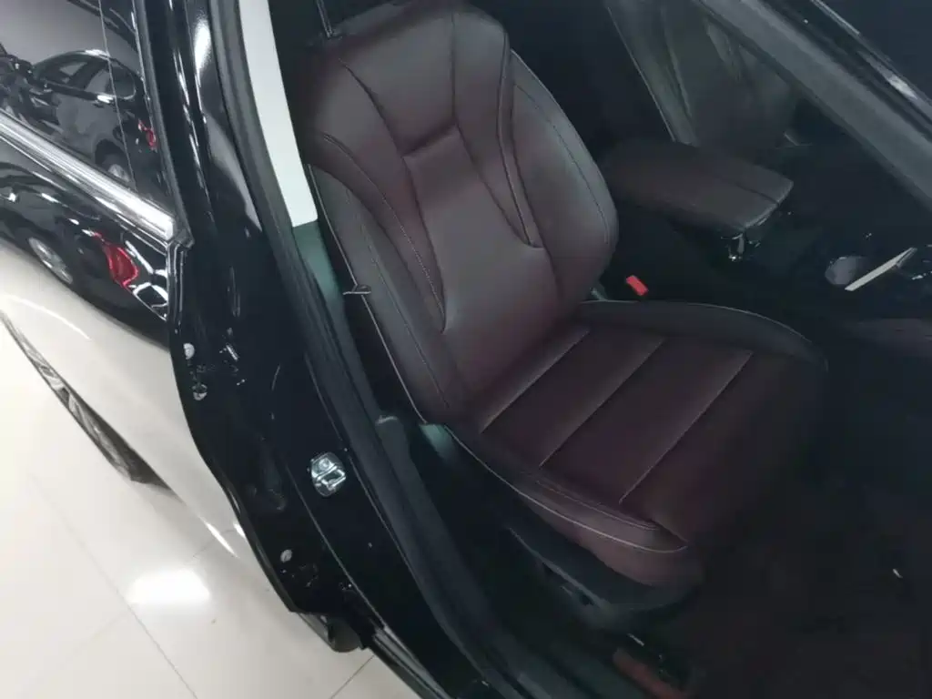 Buick Envision Plus — миниатюра 25