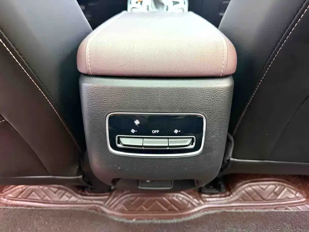 GAC Motor Trumpchi M6 — миниатюра 12