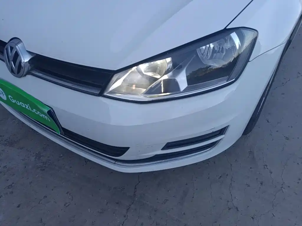 Volkswagen Golf — миниатюра 24