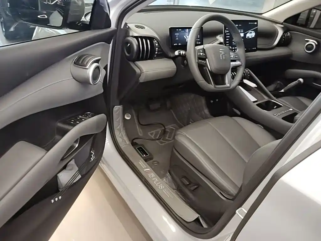 BYD Yuan Plus — миниатюра 16