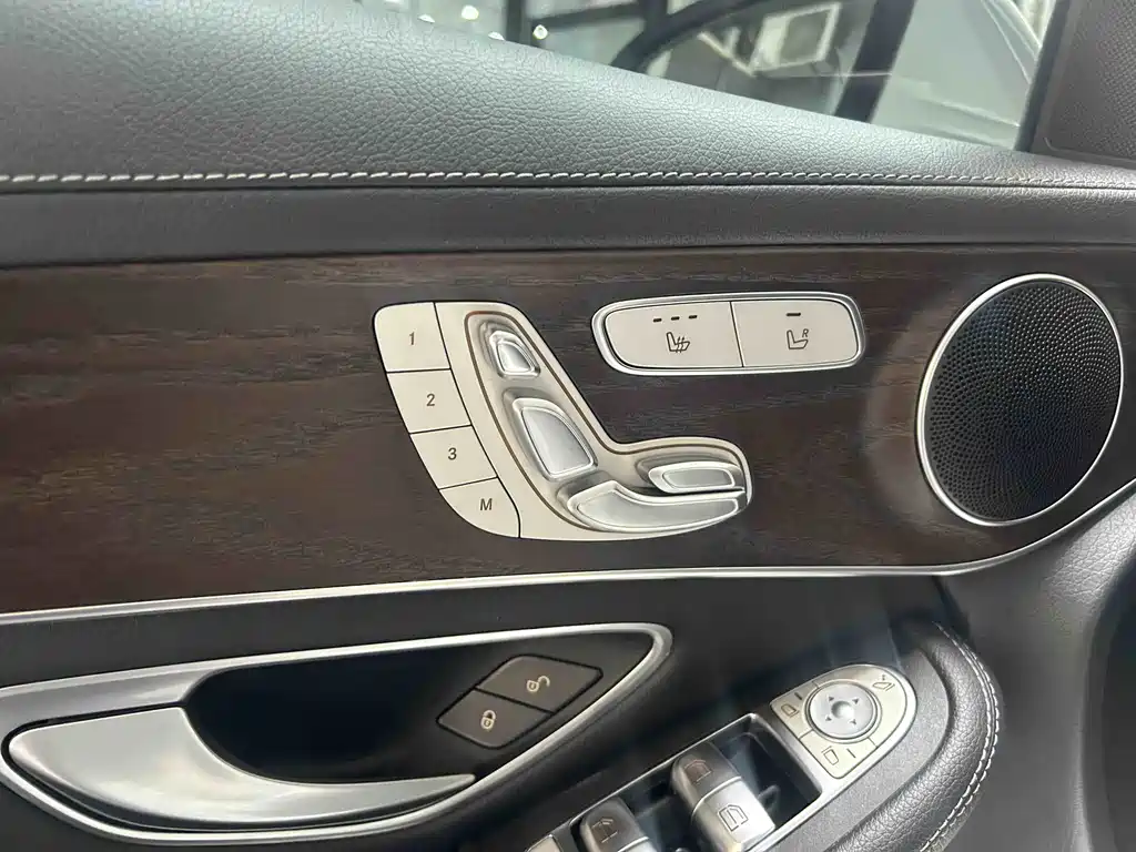 Mercedes-Benz GLC 2022 GLC 260 L 4MATIC