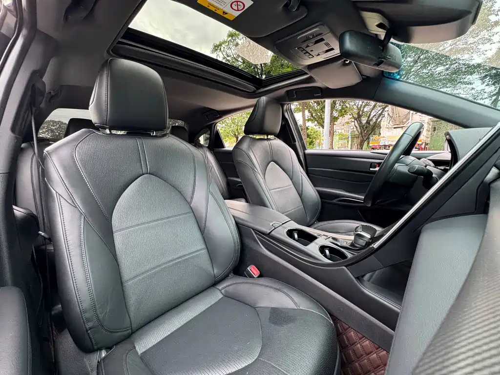 Toyota Avalon — миниатюра 10
