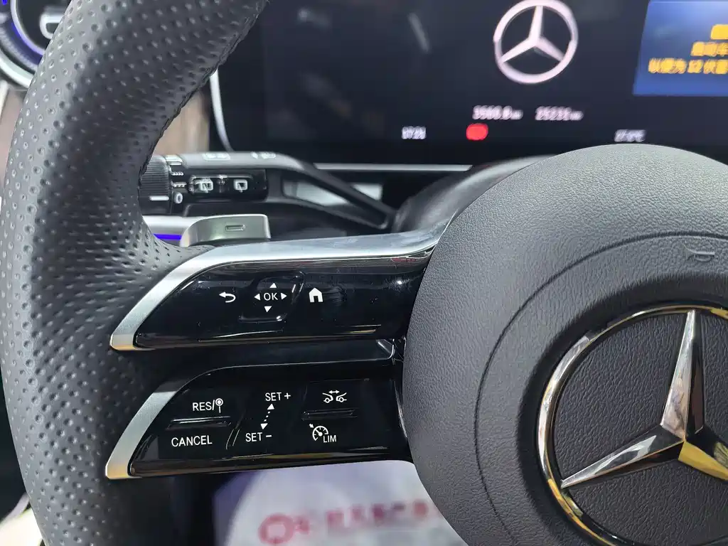 Mercedes-Benz GLC — миниатюра 10