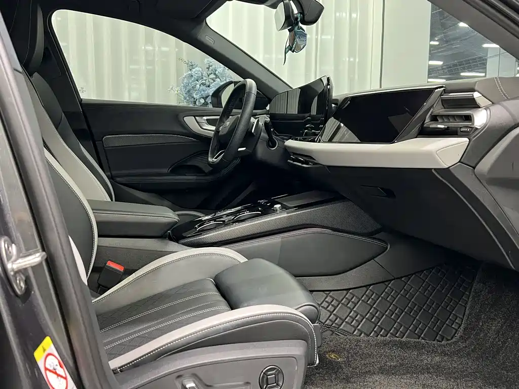 Audi A5L — миниатюра 4
