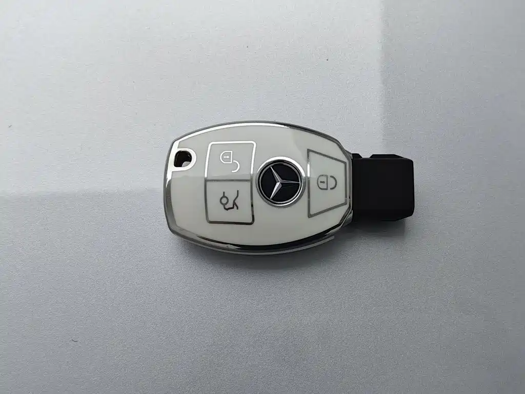 Mercedes-Benz C-Class (Import) — миниатюра 19