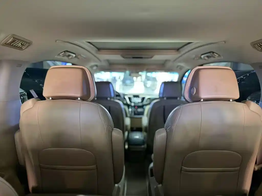 Buick GL8 — миниатюра 9